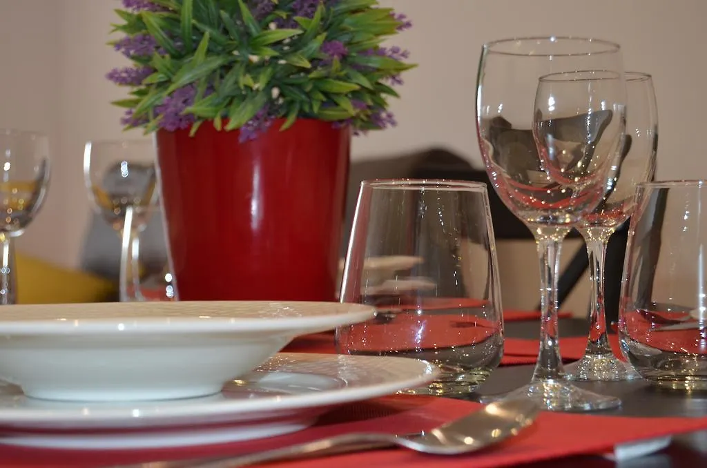 Apartsuits Tarragona Rambla Nova 24 0*,