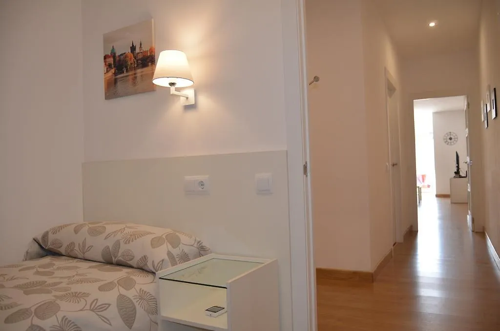 Апартаменты Apartsuits Tarragona Rambla Nova 24 0*,