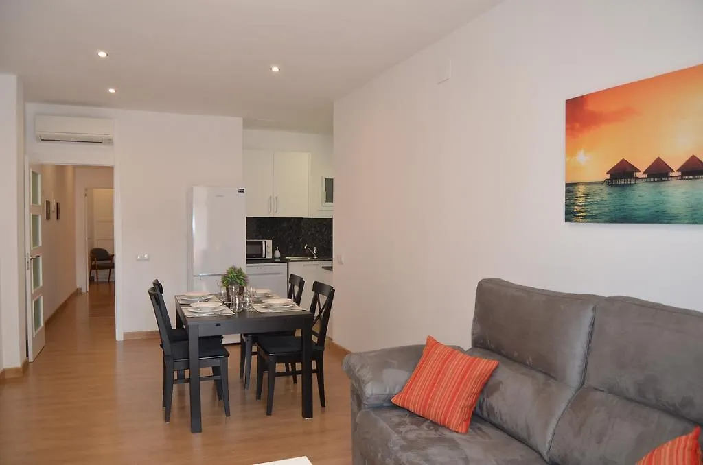 Апартаменты Apartsuits Tarragona Rambla Nova 24