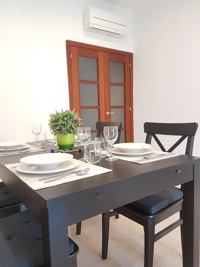 Апартаменты Apartsuits Tarragona Rambla Nova 24